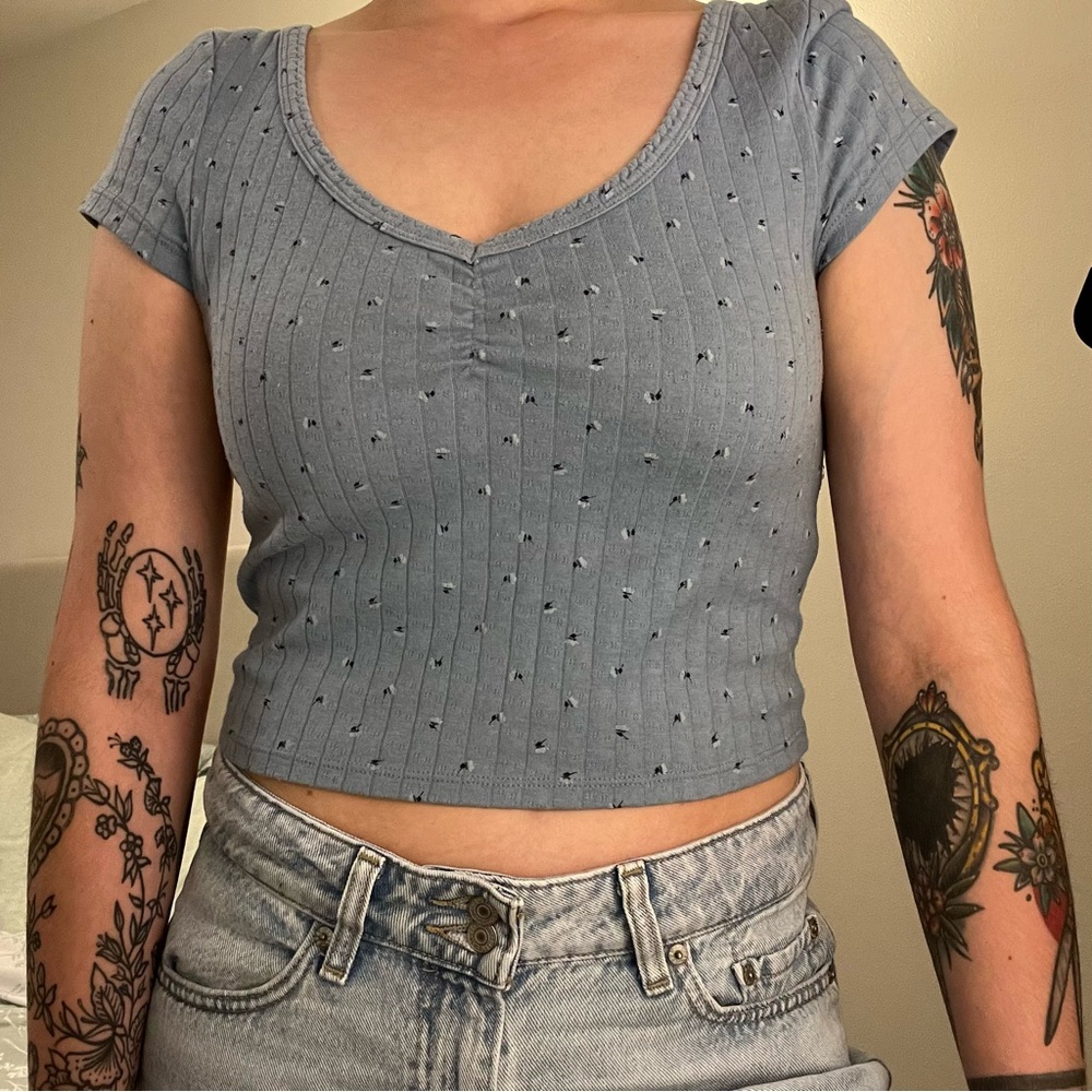 Blue V-Neck Ribbed Crop Top